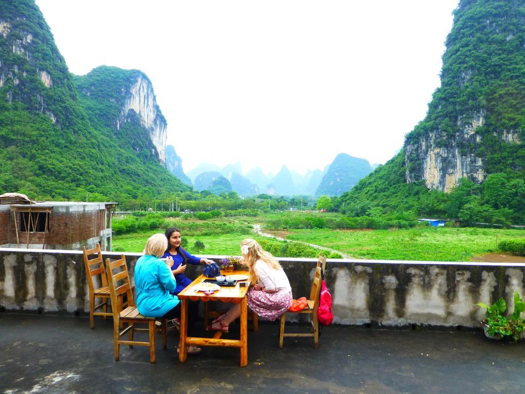 Yangshuo Moon Resort Hotel Guilin Buitenkant foto